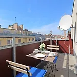 Apartment Vienna Waits For You By Interhome